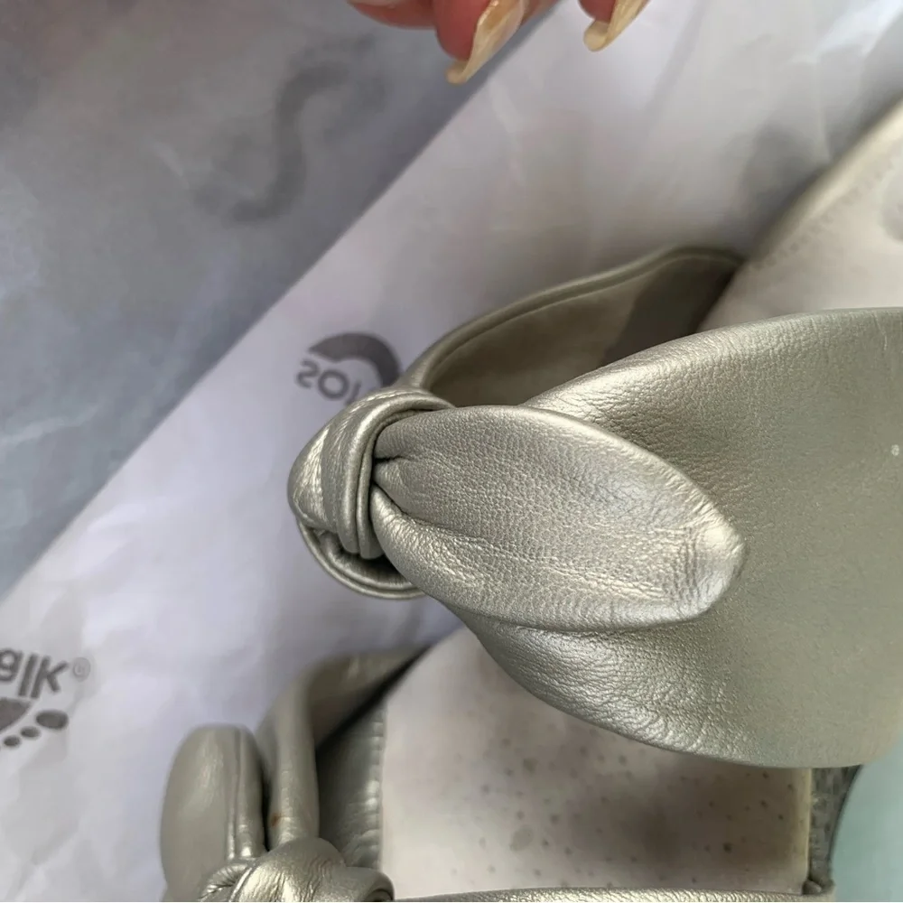 Soft Walk SUNNY VALE SILVERWASH Platform Sandals